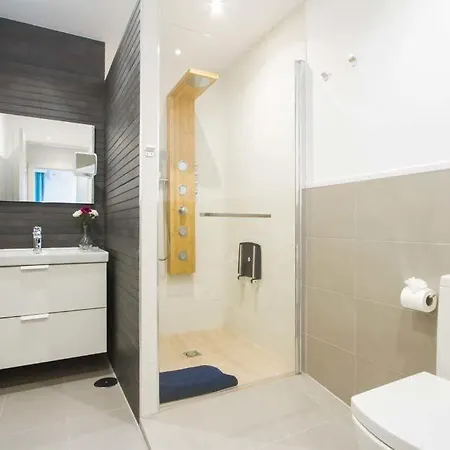 Villa In Playa Blanca Sleeps 8 Includes Swimming Pool Air Con And Wifi *